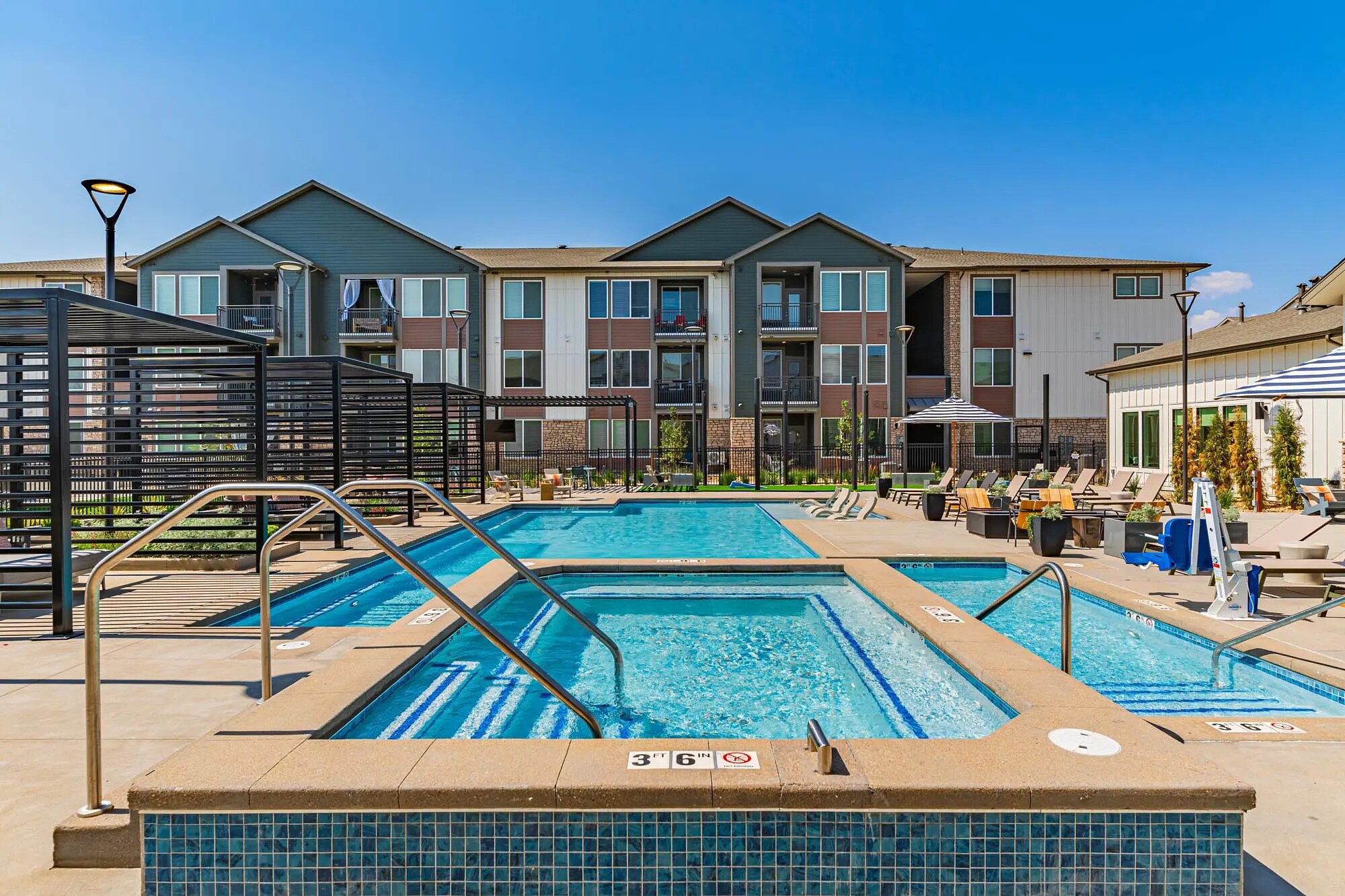 Building Photo - 10670 Jake Jabs Blvd