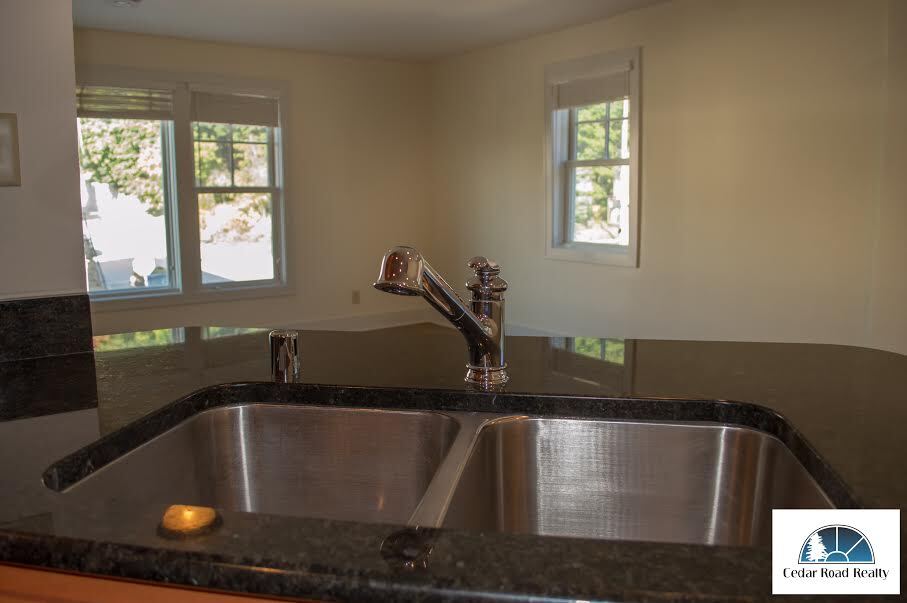 Building Photo - 209 E Jackson St