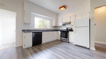 Building Photo - Top-Floor 3BR with Renovated Kitchen Acros...