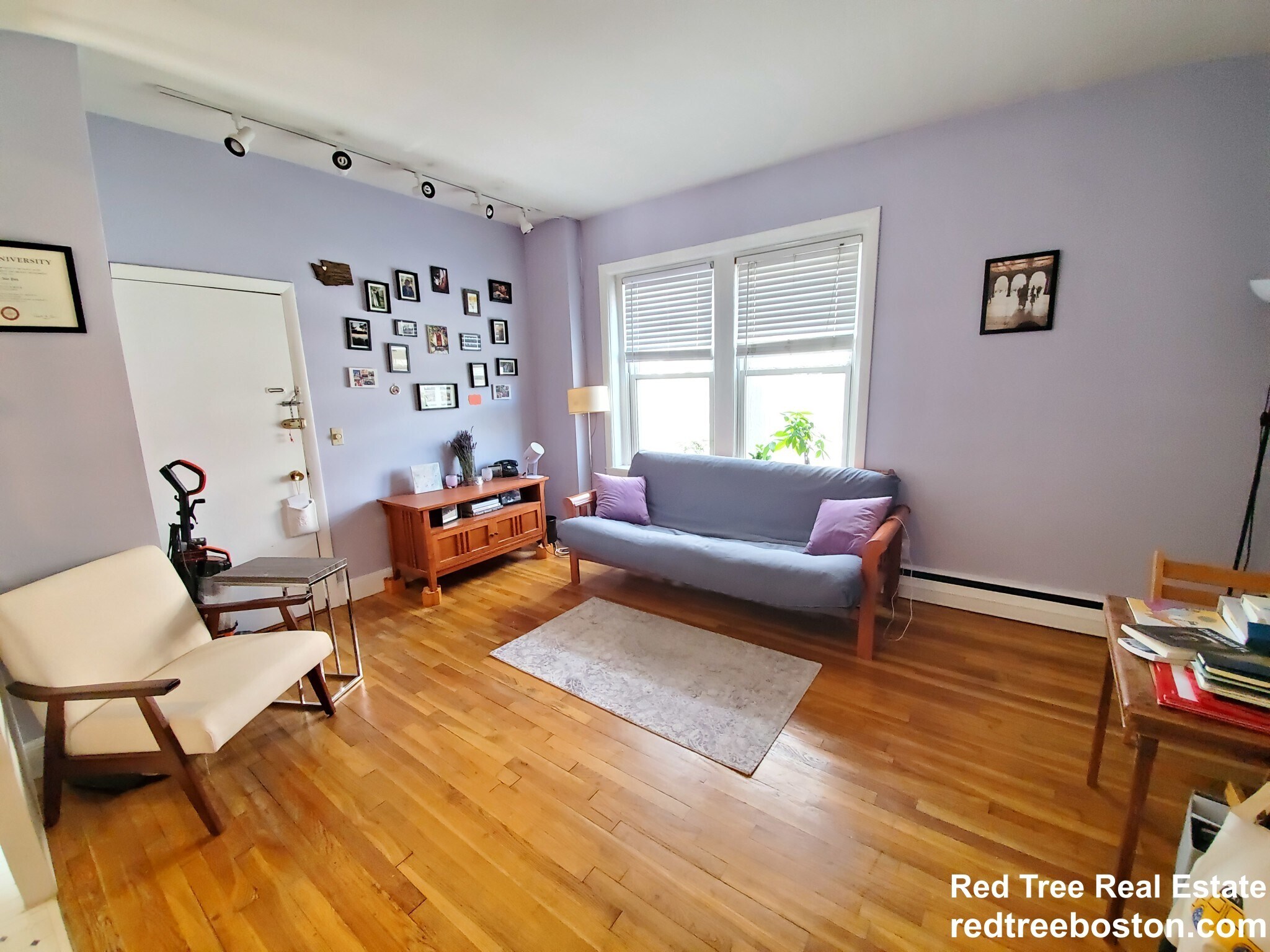 Building Photo - 202 Saint Paul St