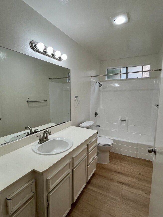 Building Photo - 6060 Mt Aguilar Dr