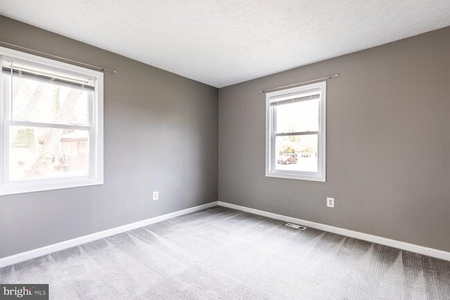 Building Photo - 847 Harbor View Terrace