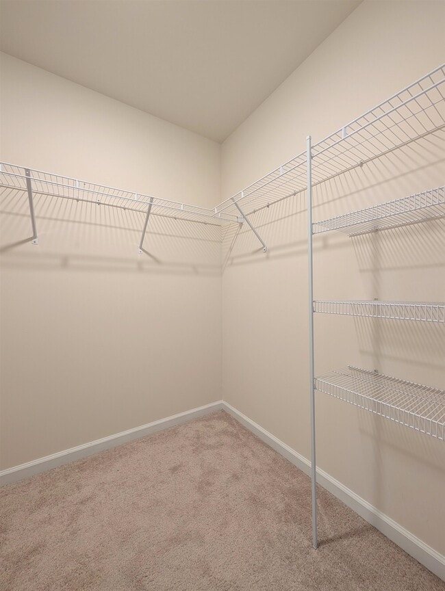 Building Photo - 869 Twickenham Lp