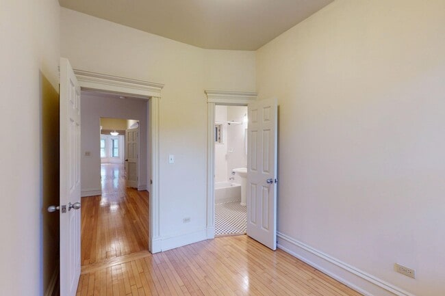 Floorplan - 5533 S. Blackstone