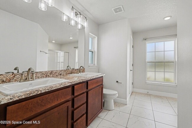 Building Photo - 2542 Pinwherry St NW