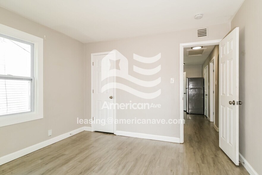 Building Photo - 151 Fermo Ave