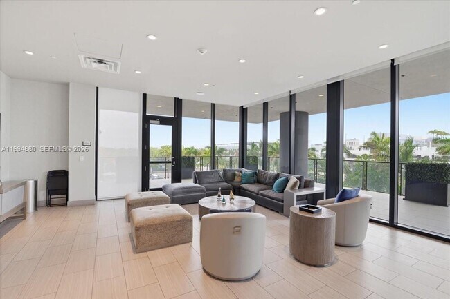 Building Photo - 5300 Paseo Blvd