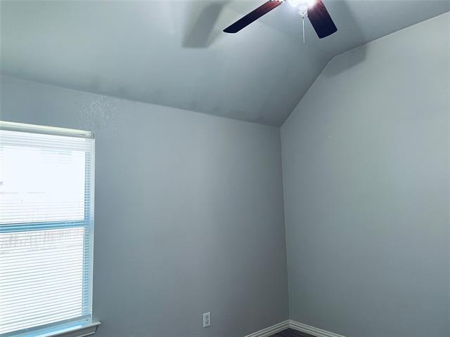 Building Photo - 2621 Cedar Falls Dr
