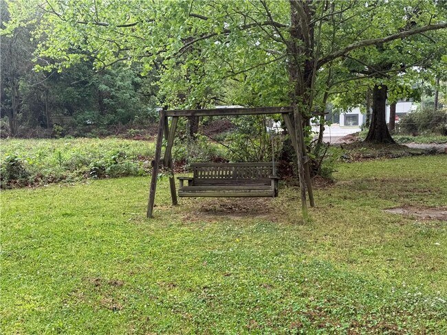 Building Photo - 176 2nd Ave