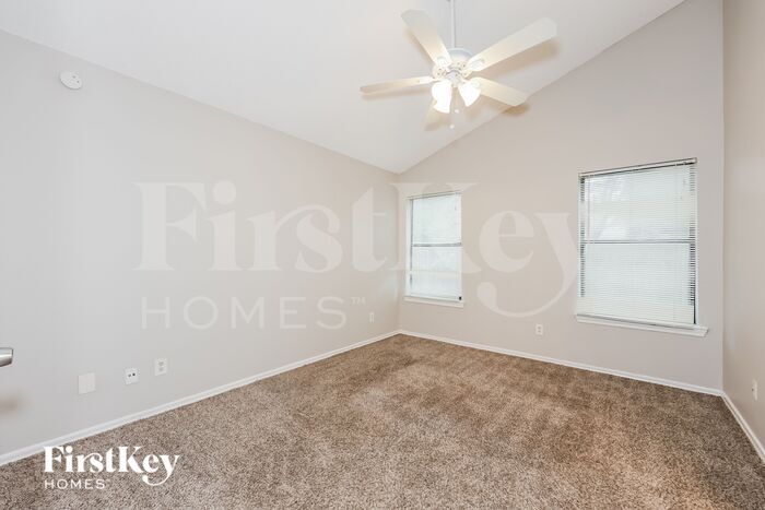 Building Photo - 6014 Glenwood Dr