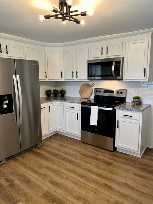 Building Photo - 736 Everett Rd