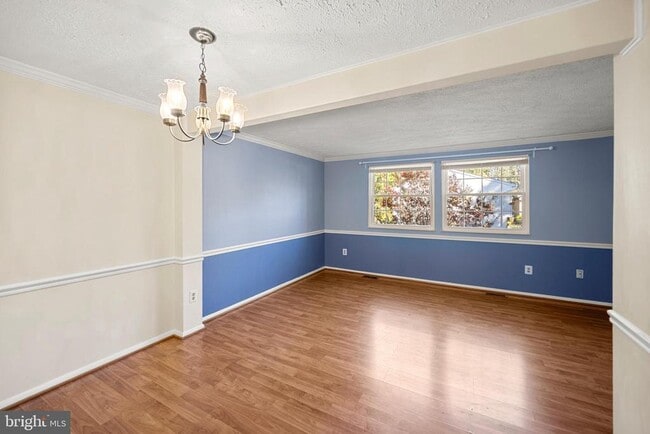 Building Photo - 8439 Lazy Creek Ct