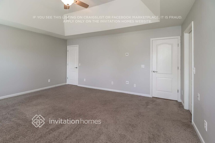 Building Photo - 13207 Rebecca Run Dr