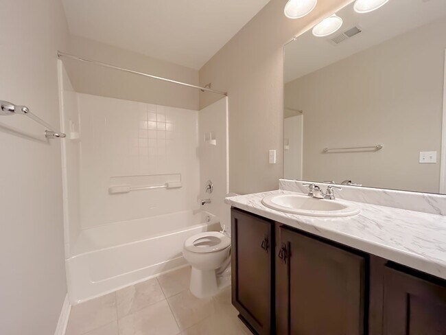 Building Photo - 2846 Iola St