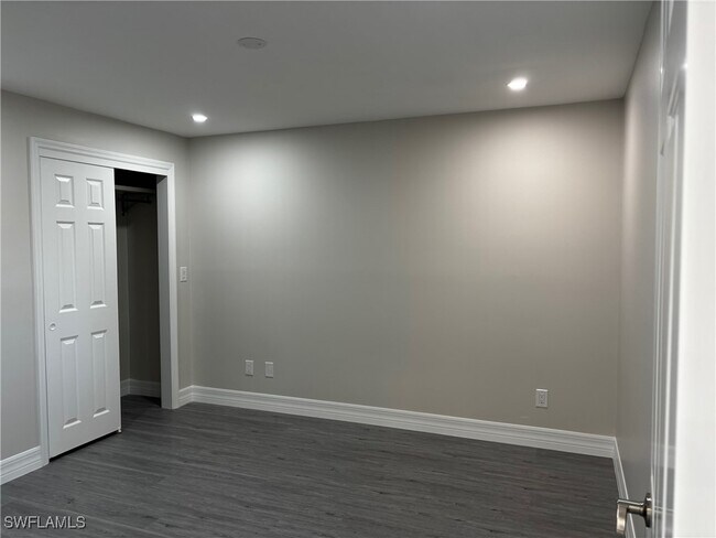 Building Photo - 1645 Spoonbill Ln
