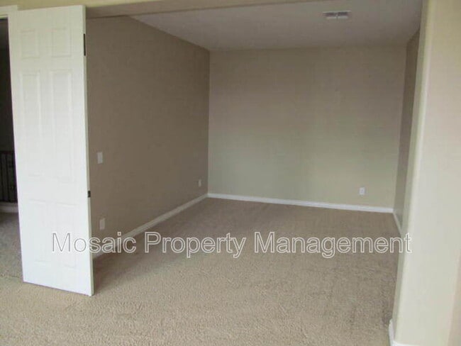Building Photo - 2664 E Hampton Ln