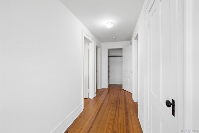 Building Photo - 208 Wheatley Rd