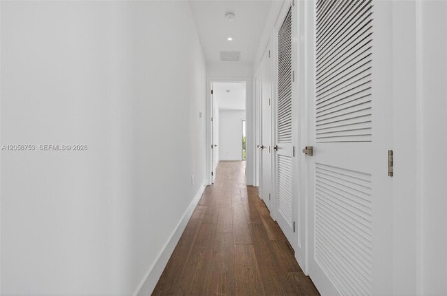 Building Photo - 16709 Botaniko Dr N
