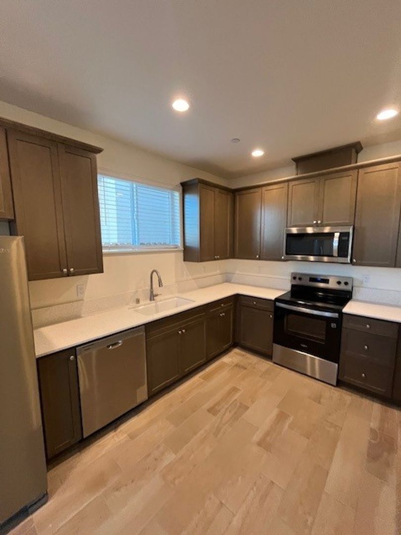 Building Photo - 30514 Delancy Rd