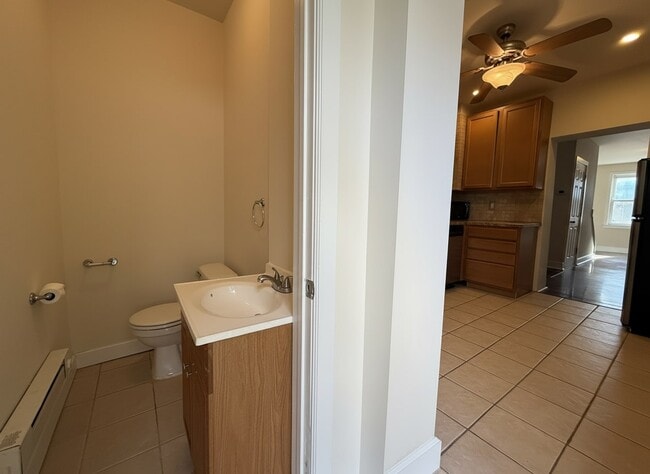 Building Photo - 2214 Memphis St