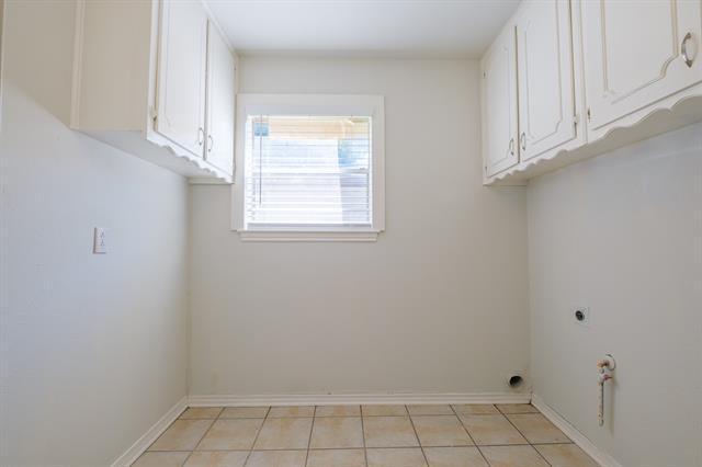 Building Photo - 2733 Leameadow Dr