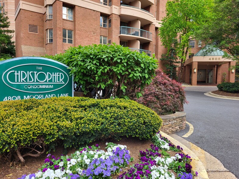 Building 2 - 4808 Moorland Ln