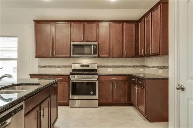 Building Photo - 6220 Sutton Fields Trail