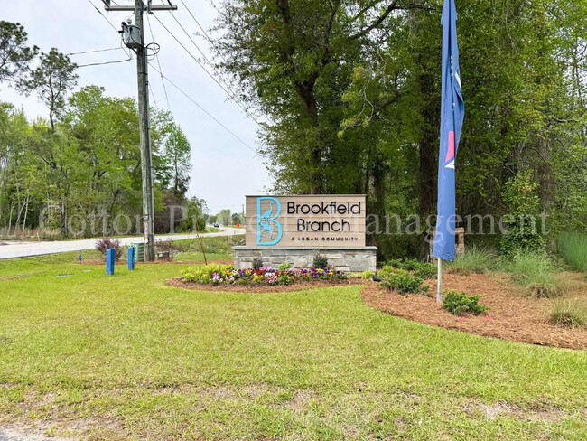 Building Photo - 29 W Pioneer Wy