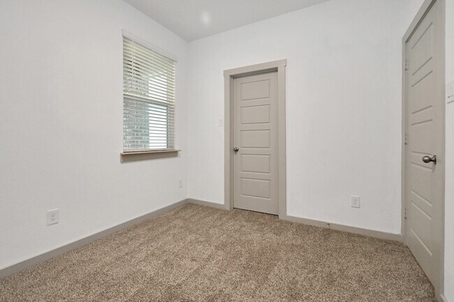 Building Photo - 12511 Walmgate Ct