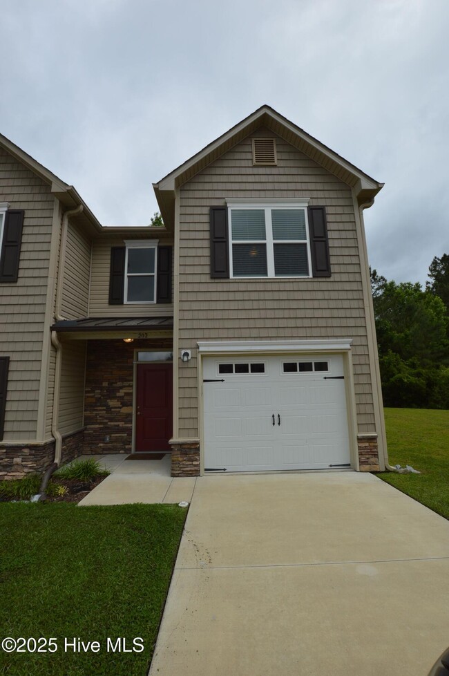 Primary Photo - 202 Boyington Pl Rd