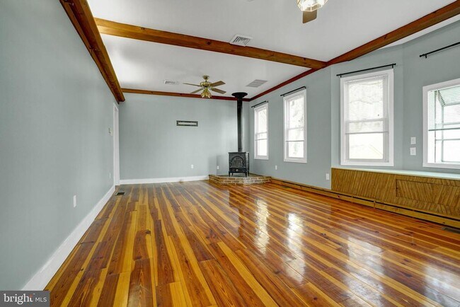 Building Photo - 109 Printz Ave