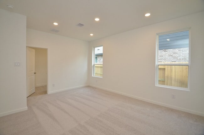 Building Photo - 29046 Bison Hvn Dr