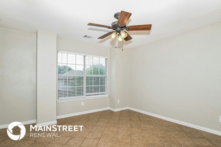 Building Photo - 1109 Brevito Dr