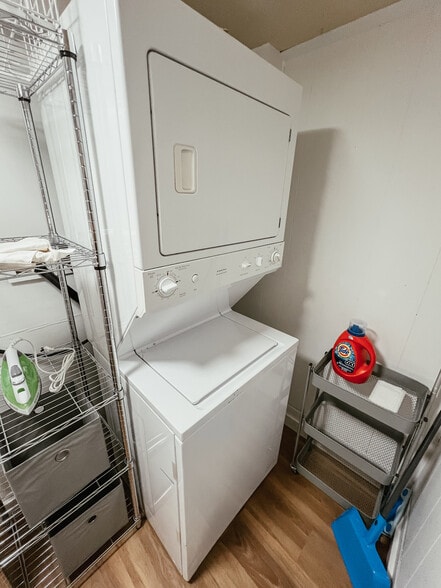 Washer and Dryer - 499 Main St