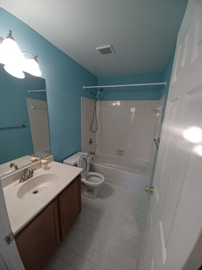 Building Photo - 8028 Valleys Crest Ct