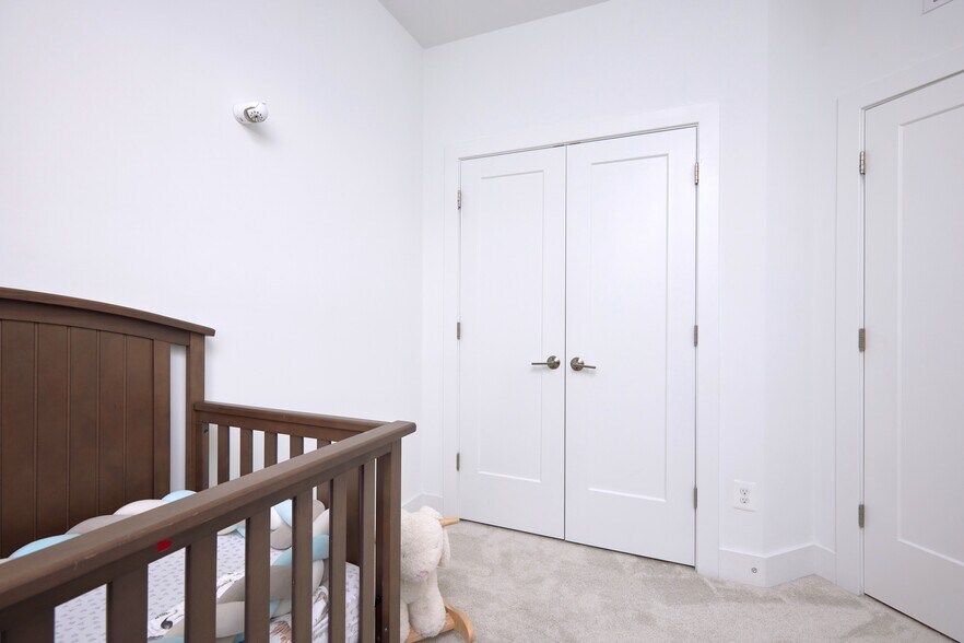 Building Photo - 3541 Bellflower Ln