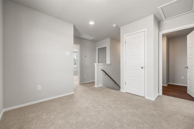 Building Photo - 187 Haywood Mnr