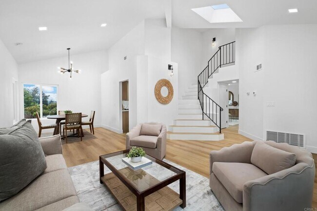 Building Photo - Furnished Oceanside Home - 3 Bedroom 2-1/2 Bathroom - Renovated