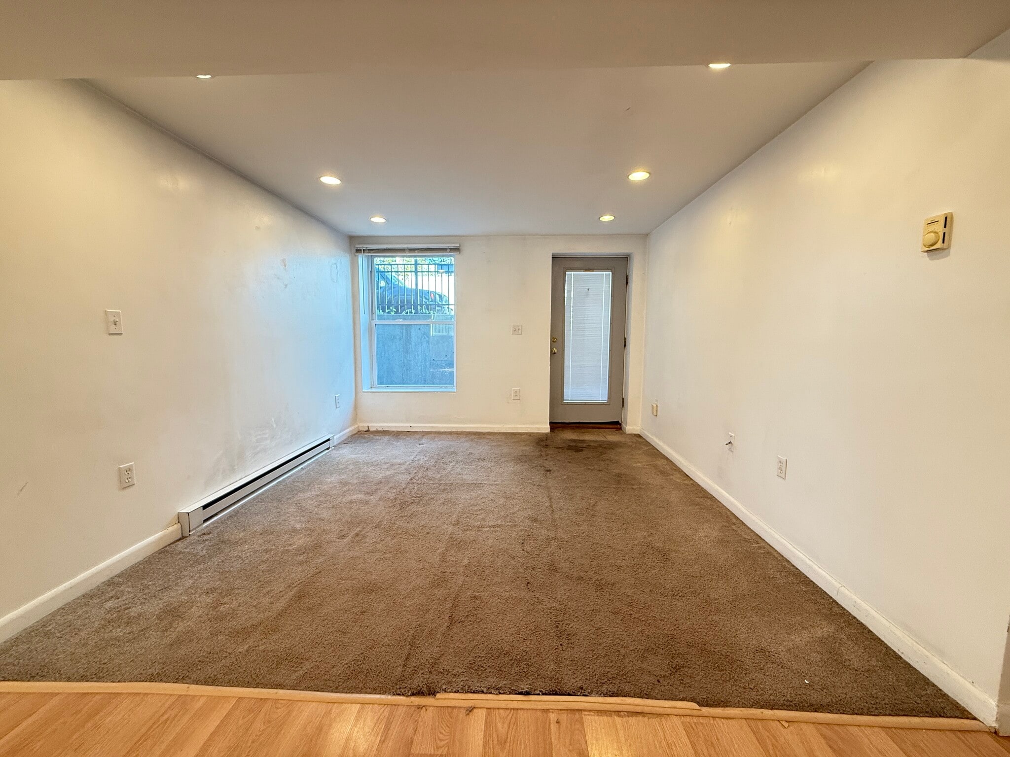 Building Photo - 43 May St