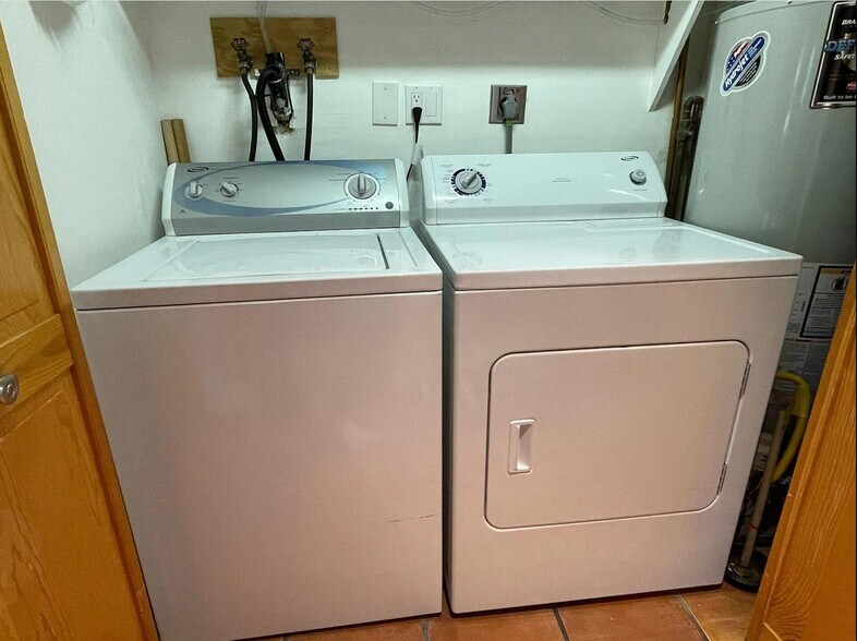 In-Unit Washer/Dryer - 45 Benthaven Pl