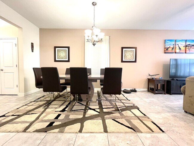 Building Photo - Available Move In 06/01! - Beautiful 3 Bed...