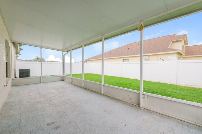 Building Photo - 1046 Crimson Clover Ln