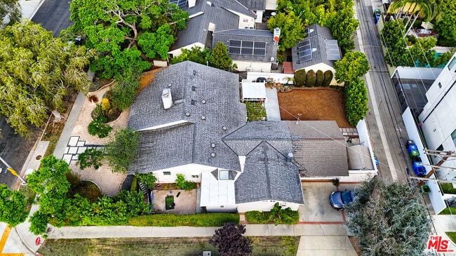 Building Photo - 3282 Stoner Ave