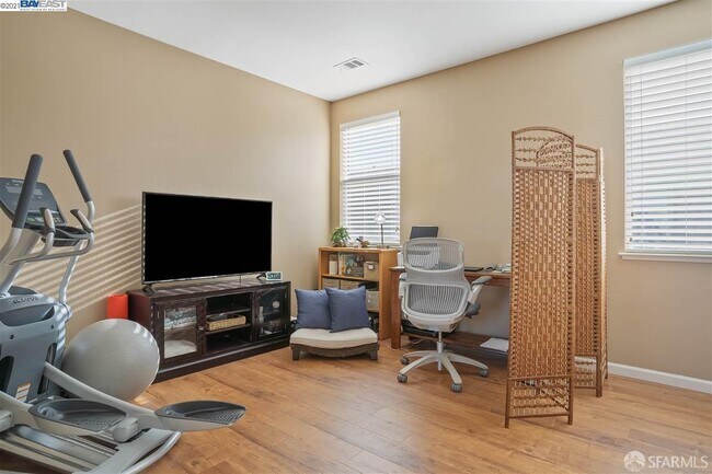 Building Photo - 699 Flemish Ct