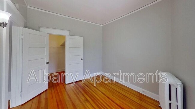 Building Photo - 418 Delaware Ave