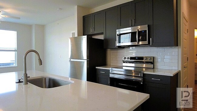 Building Photo - 1410 Log Pond Dr