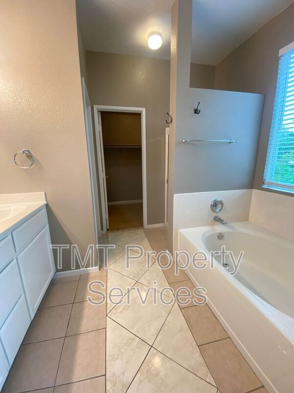 Building Photo - 8966 Forked Creek Way