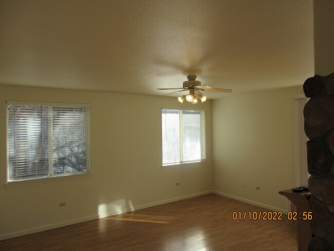 Building Photo - 1011 Sunburst Dr