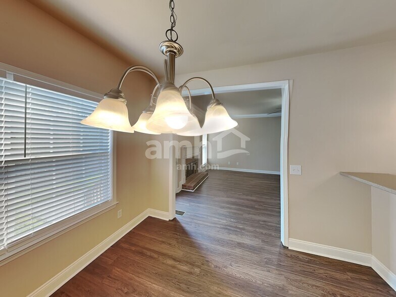 Building Photo - 2017 Keene Cir