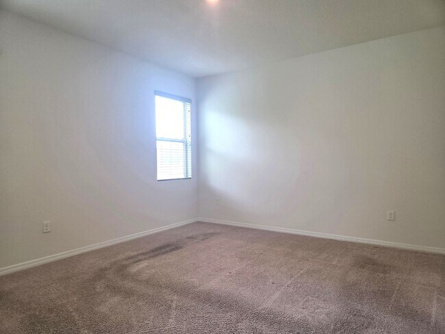 Building Photo - 55+ Gated Community at Palms at Serenoa
